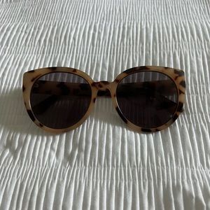 Lost tortoise sunglasses